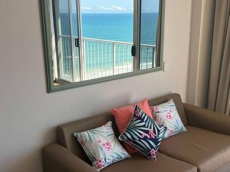 Apartment The Esplanade Sea View